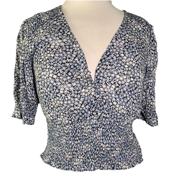 Abercrombie And Fitch Sz S Blue Floral Peasant Top- Cropped- EUC - Picture 1 of 4